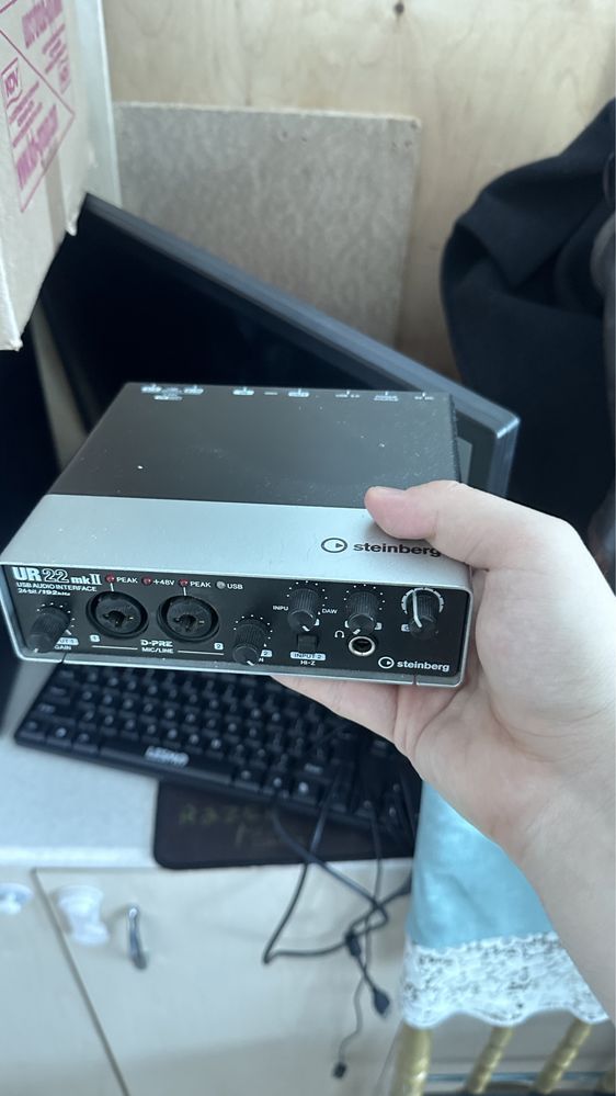 M-Audio BX8 2 шт + steinberg UR22mk 2