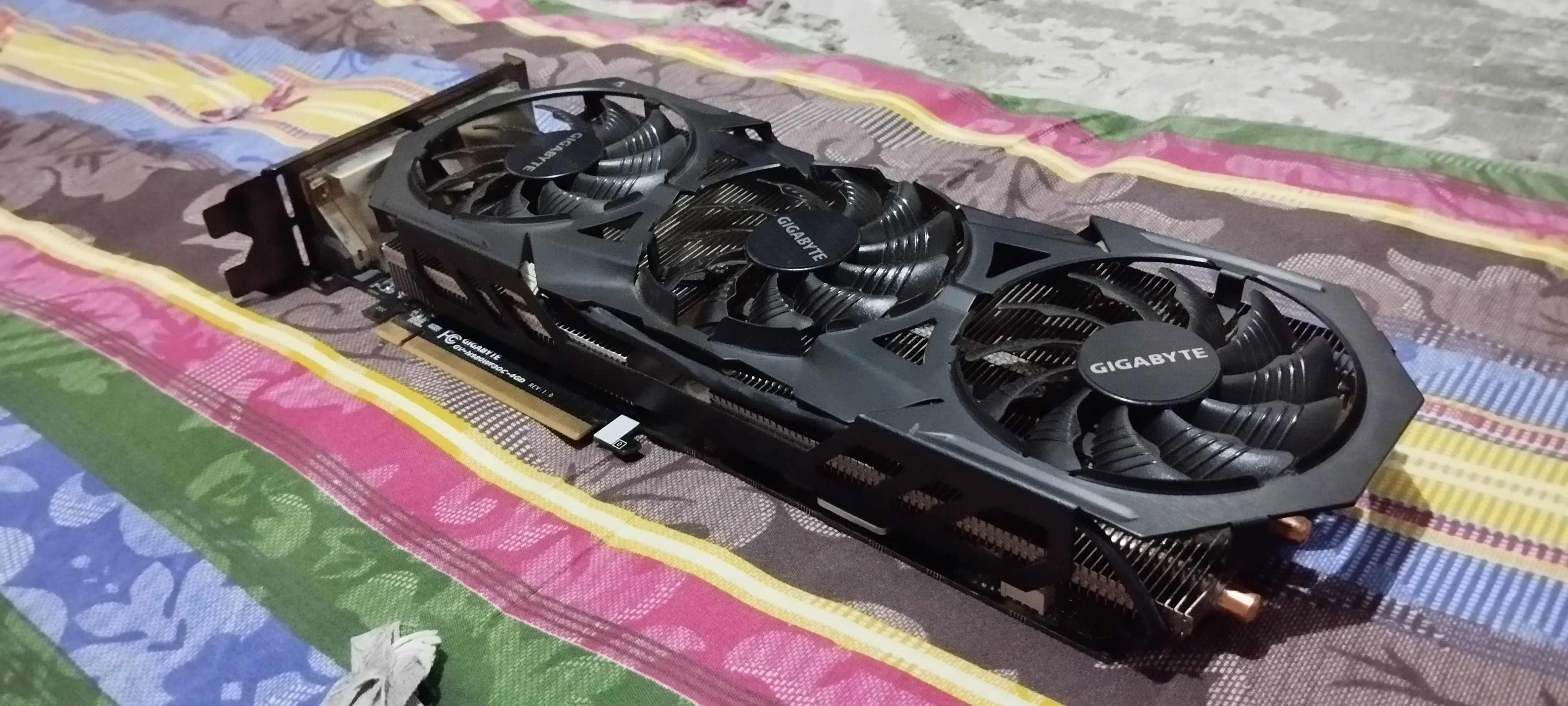 Gigabyte NVIDIA GeForce GTX 980, 4 GB (GV-N980WF3OC-4GD)