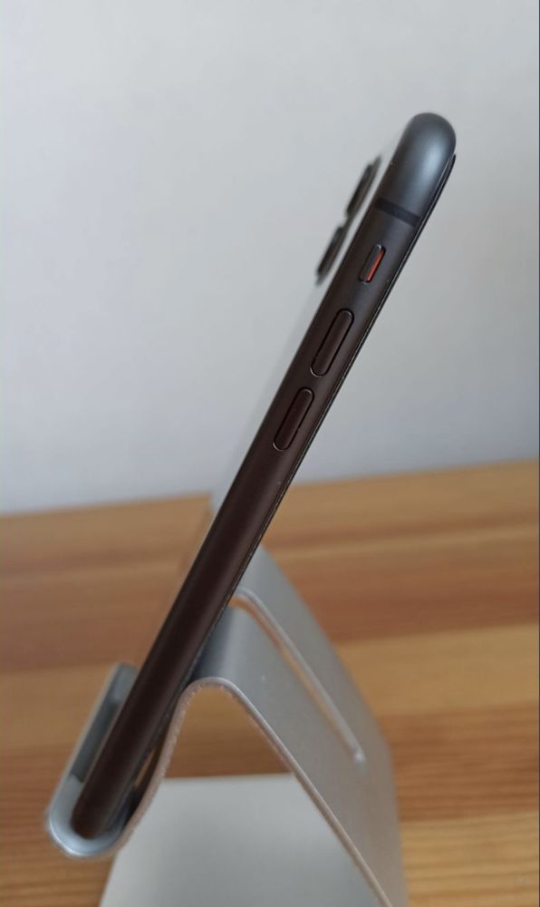 Apple IPhone 11 black