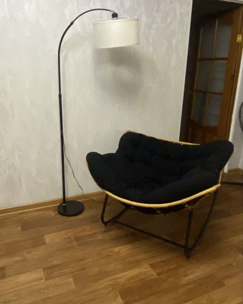 Продаю кресло-качалку 35 000