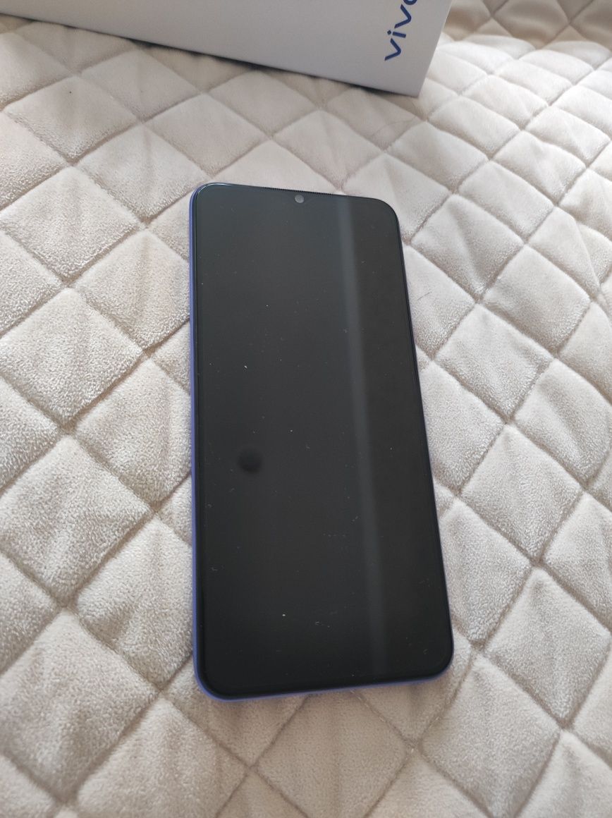 Сотовый телефон Vivo Y21