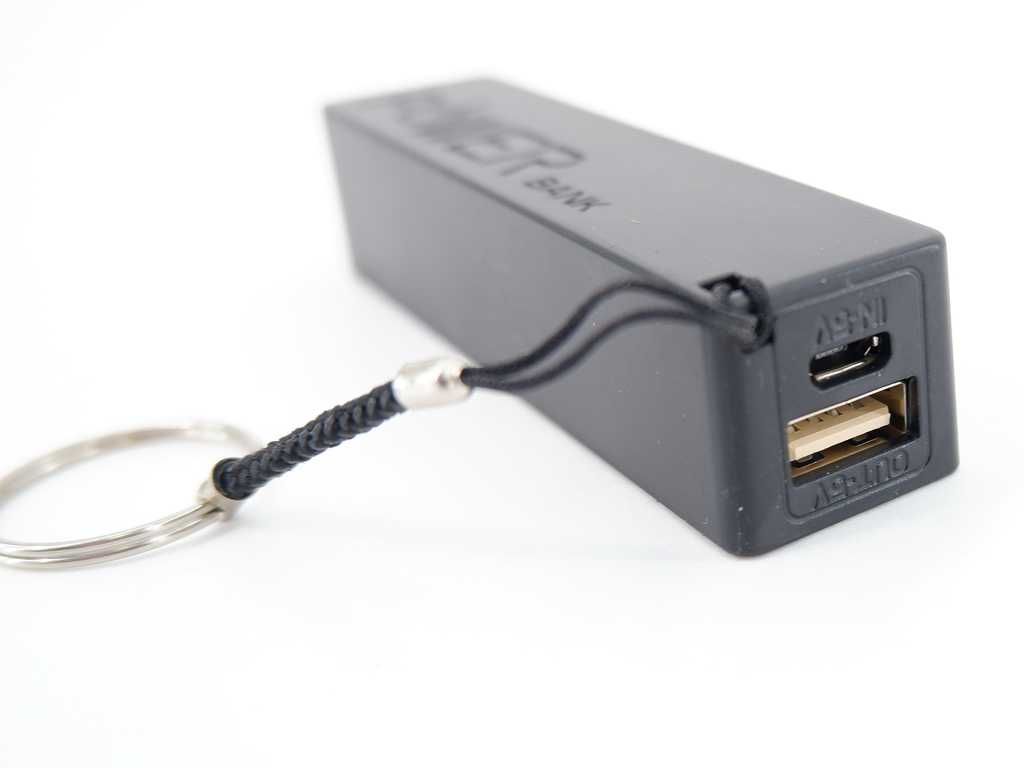 Power Bank Аккумулятор 2600мА-ч 1А компактный