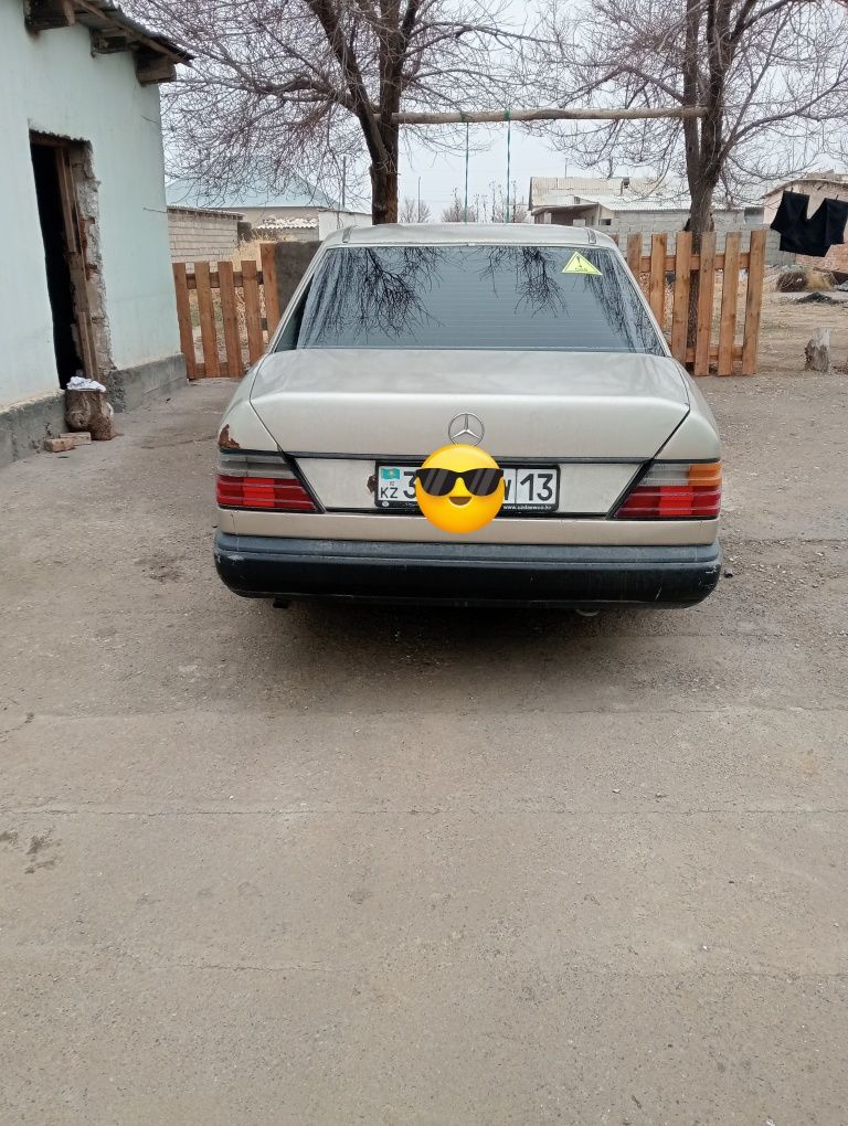 Мерседес 124 2.3