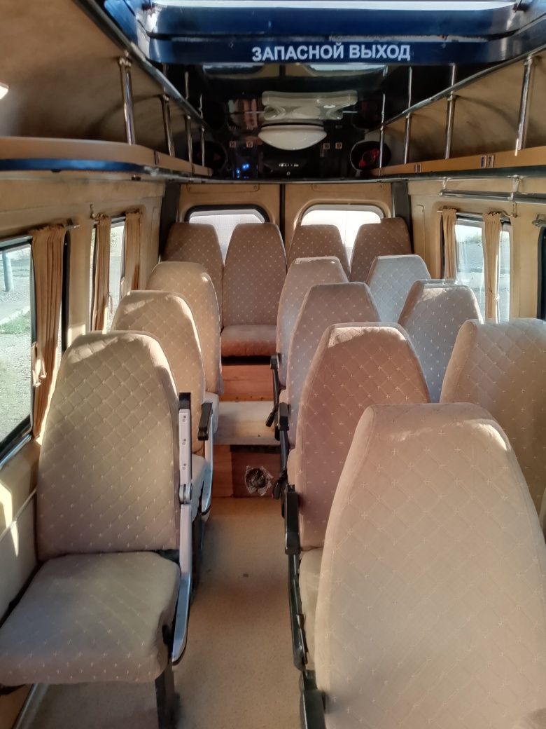 Автобус Mercedes Sprinter