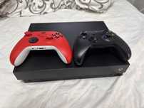 Продаю Xbox One X 1TB + 2 оригинальных джойстика