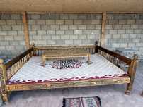 Срочно Тапчан сатылады стол улкен бірге жүреді