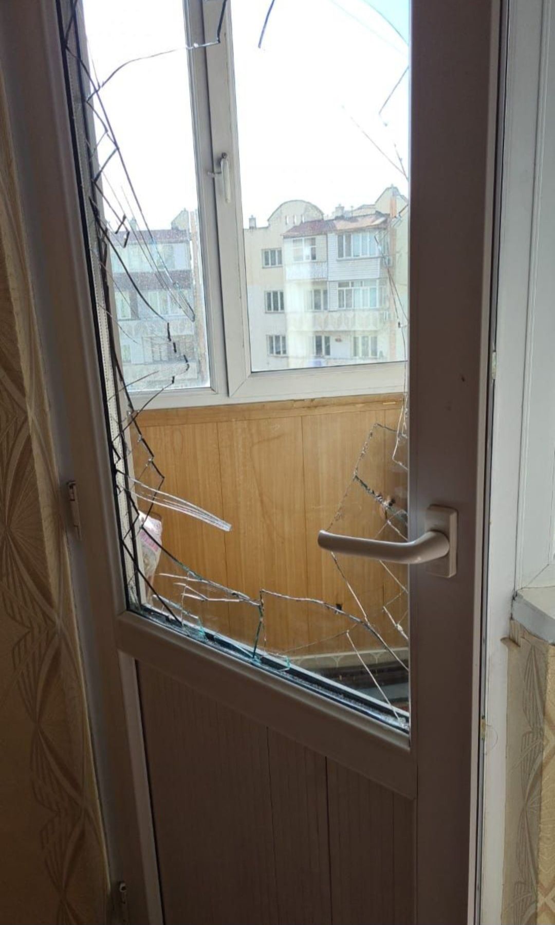 Москитная сетка все виды окно ремонт замена стеклопакетов