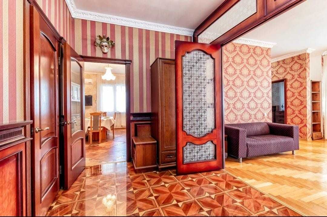 Сдам 3 комн квартиру в ЖК Новый Мир в сердце столицы Посуточно!