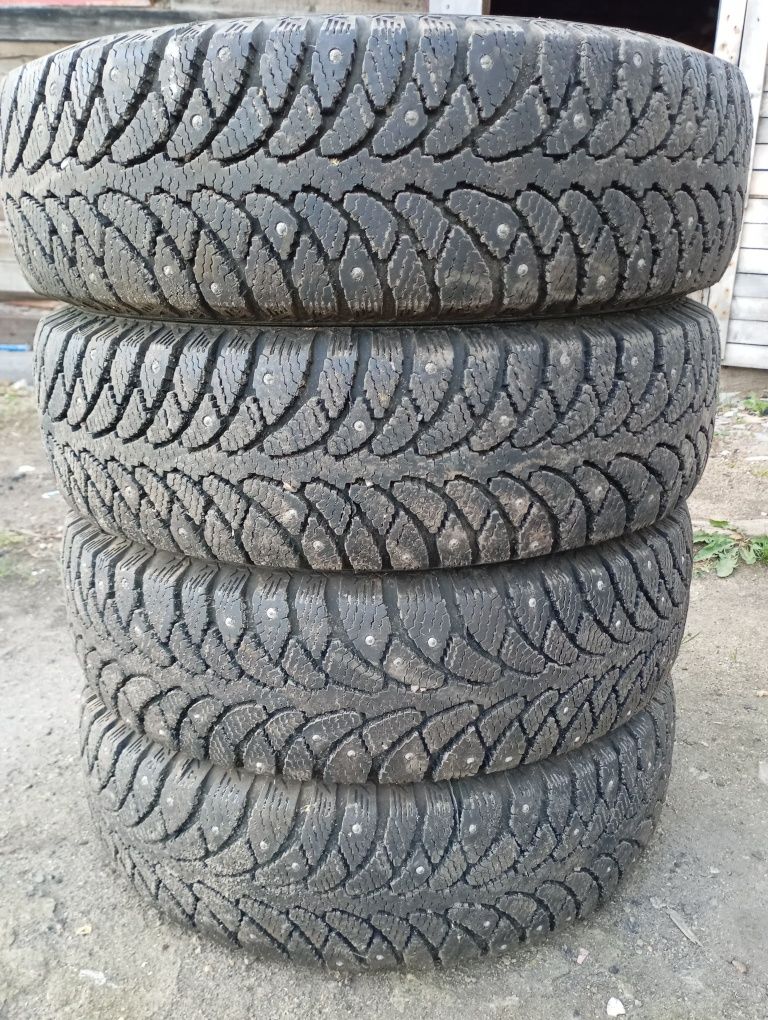 Продам зимние шины