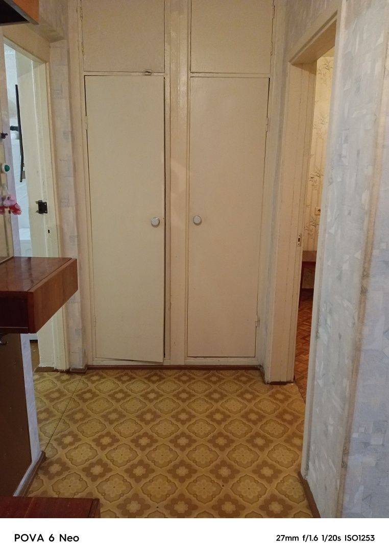 Продам 2х комнатную 48 кв.м, теплая, чистая 3 этаж