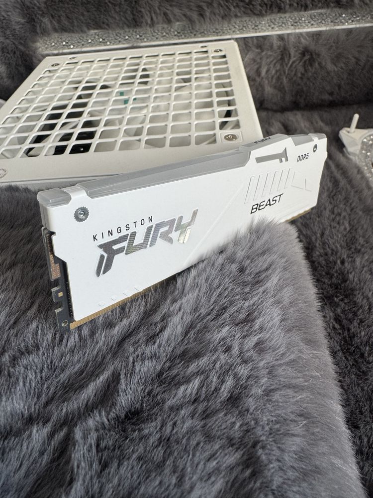 Оперативная память RAM Kingston Fury Beast