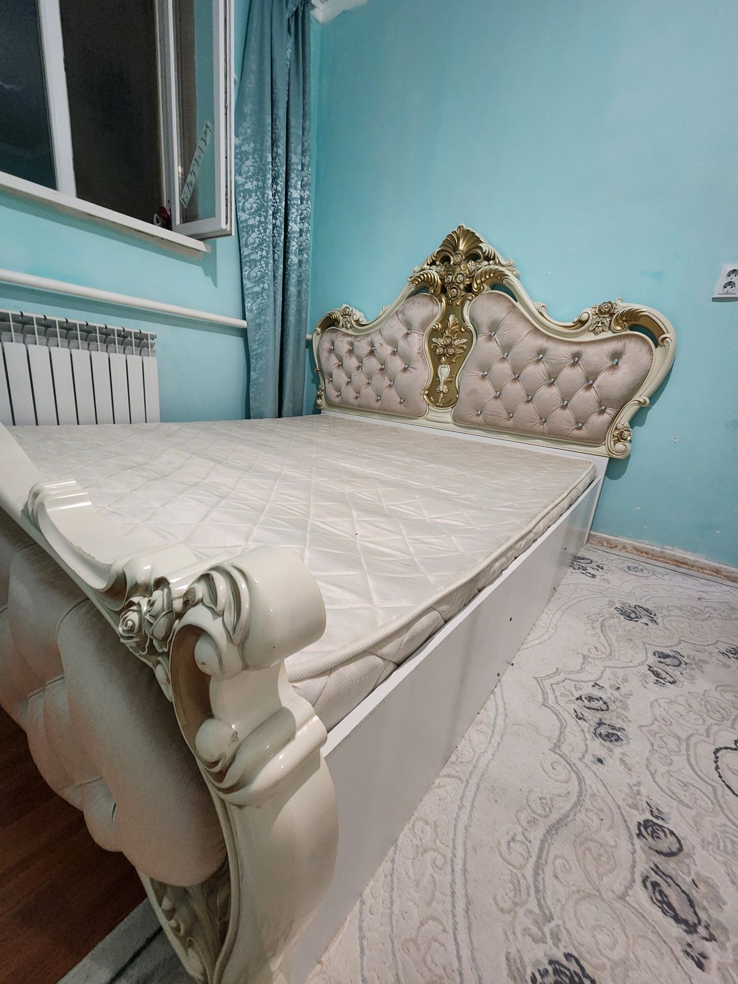 Жиһаз бу. Жақсы жағдаида. Суреттегідеи