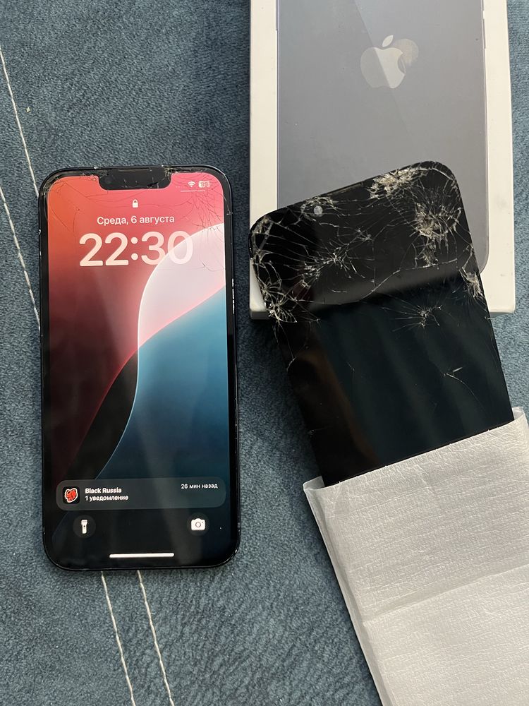 Обменяю! Два iPhone 13