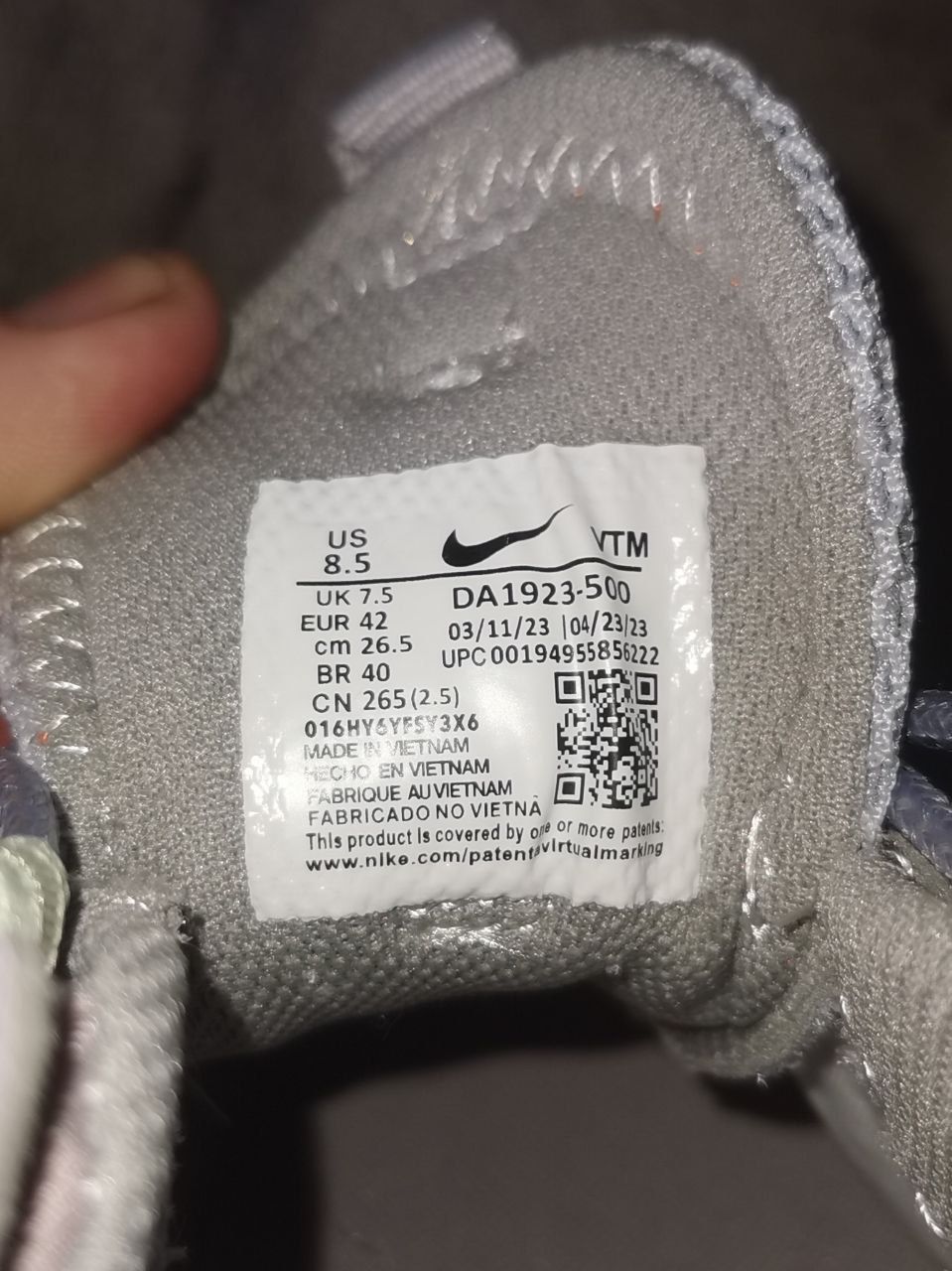 Кроссовки nike новые