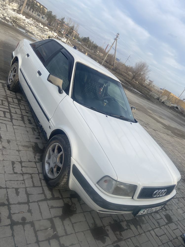 Продам Ауди 80 б 4