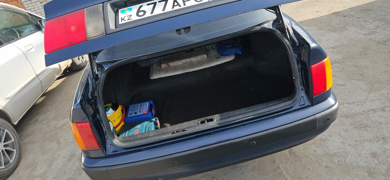 Продам ауди 100 С 4
