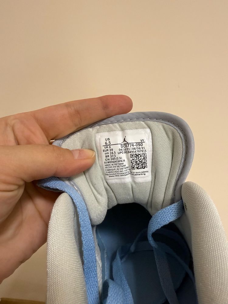 Nike air jordan 1 low