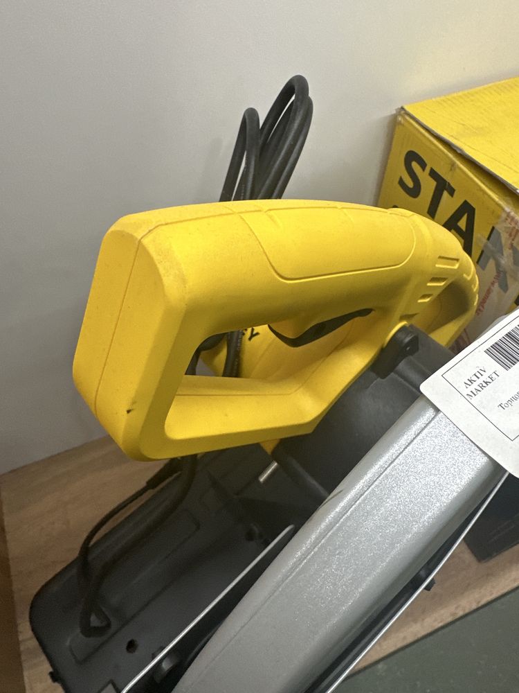 Торцовочная монтажная пила Stanley SSC22 •Рассрочка до 1 года•