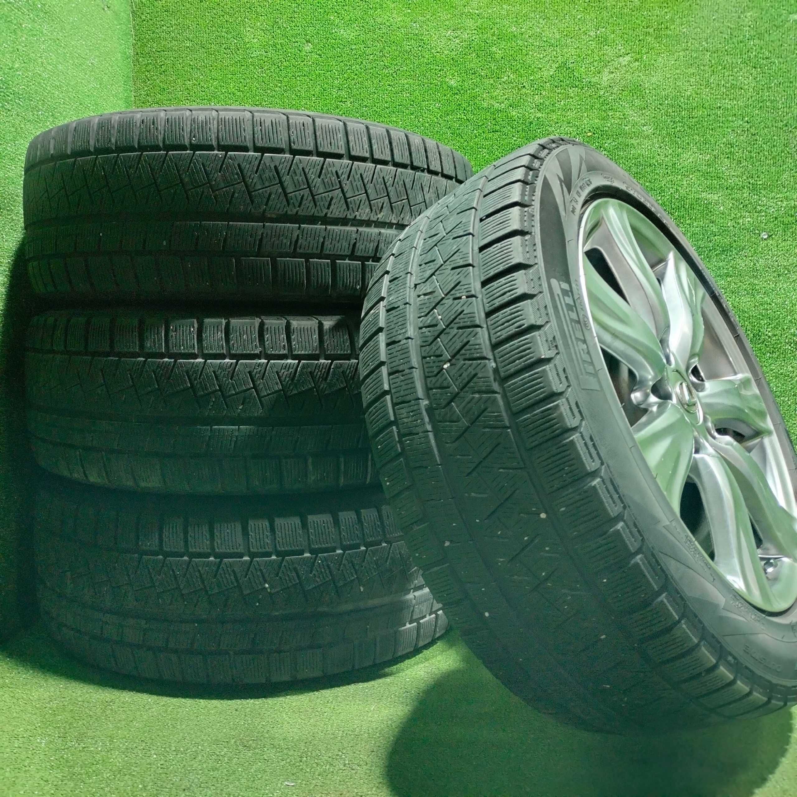 Продам Оригинальный диск Lexus GS рестайлинг с шинами зимний 225/50R17