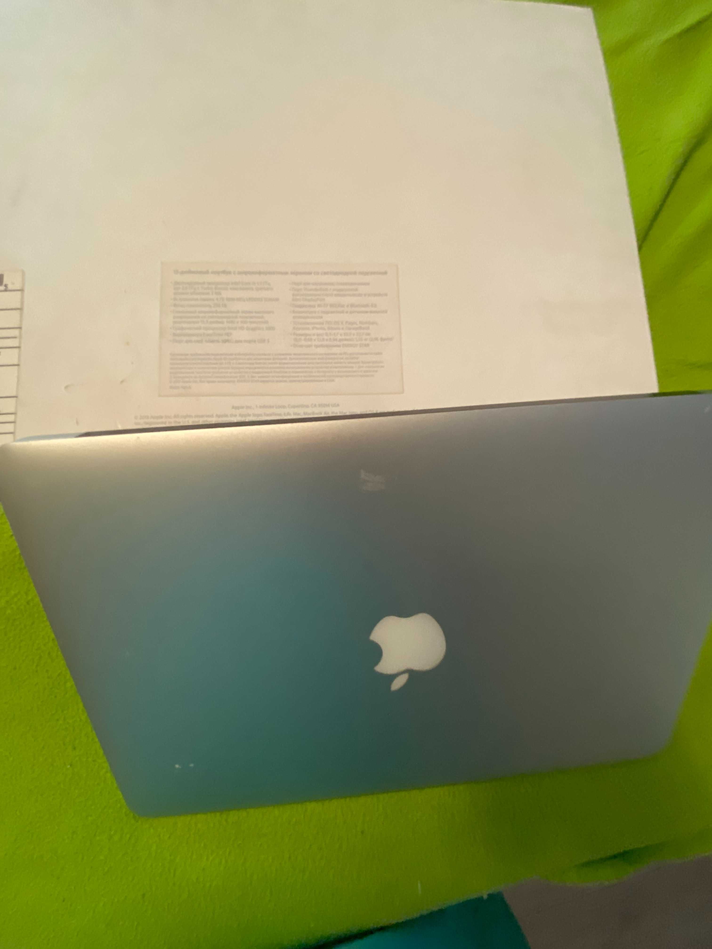 Продам MacbookAir 13(макбук) 13дюймов
