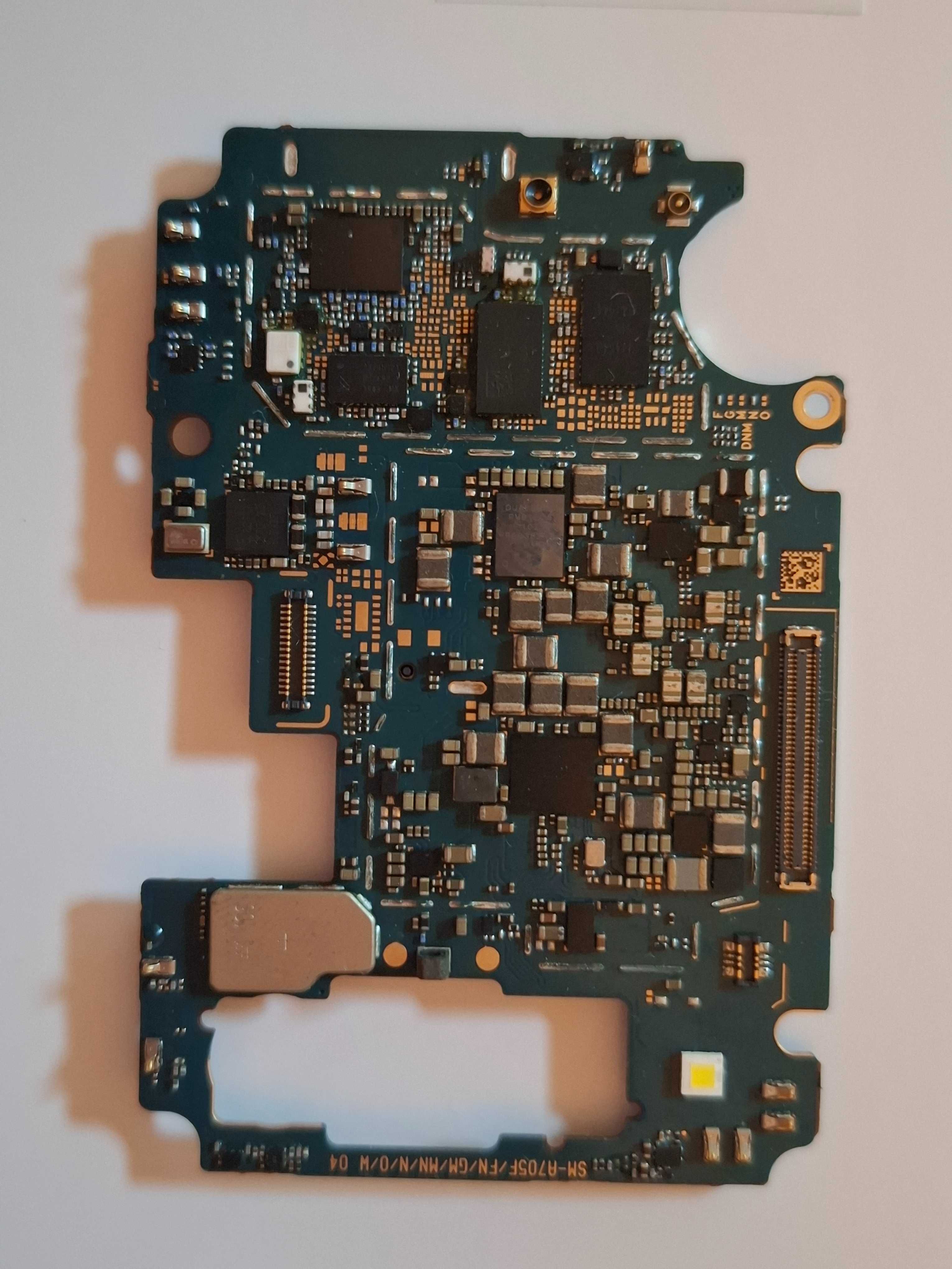 ПРОДАМ МАТЕРИНСКУЮ ПЛАТУ с коробкой для Samsung Galaxy A 70.