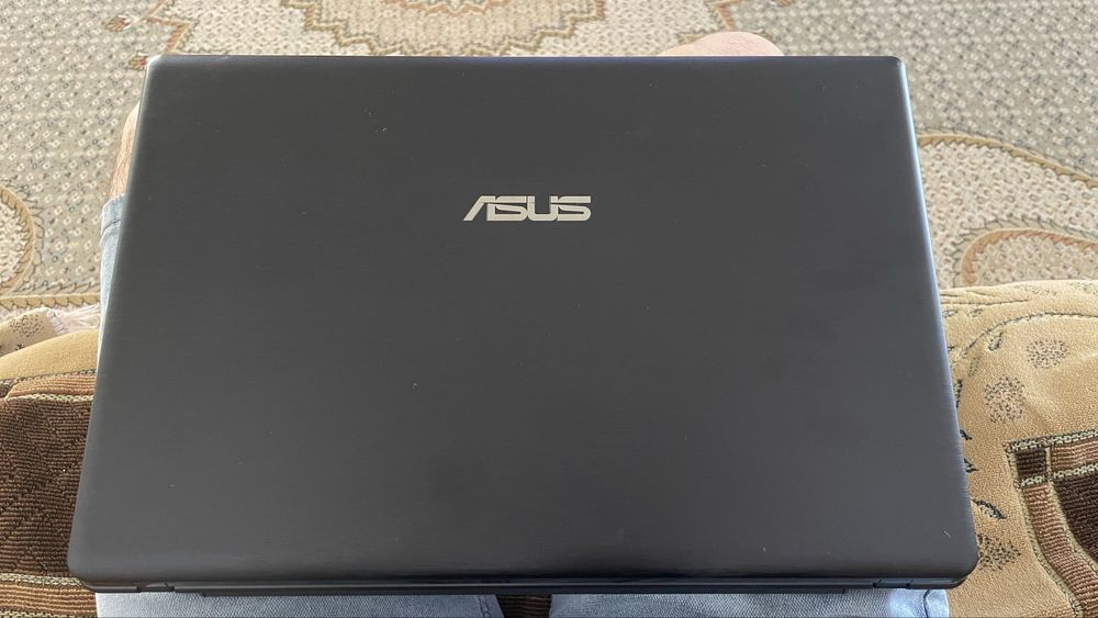 Продам ноутбук ASUS
