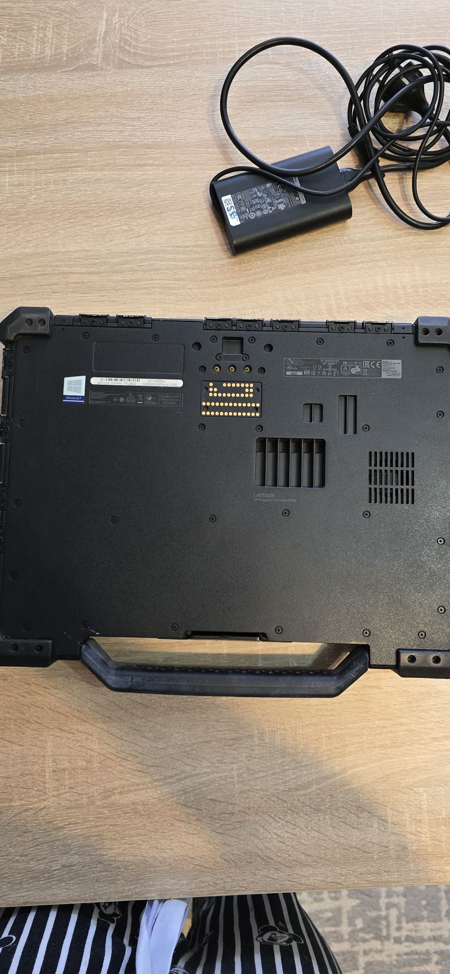 Ноутбук dell p45g  Latitude 14 Ragged extreme 7414