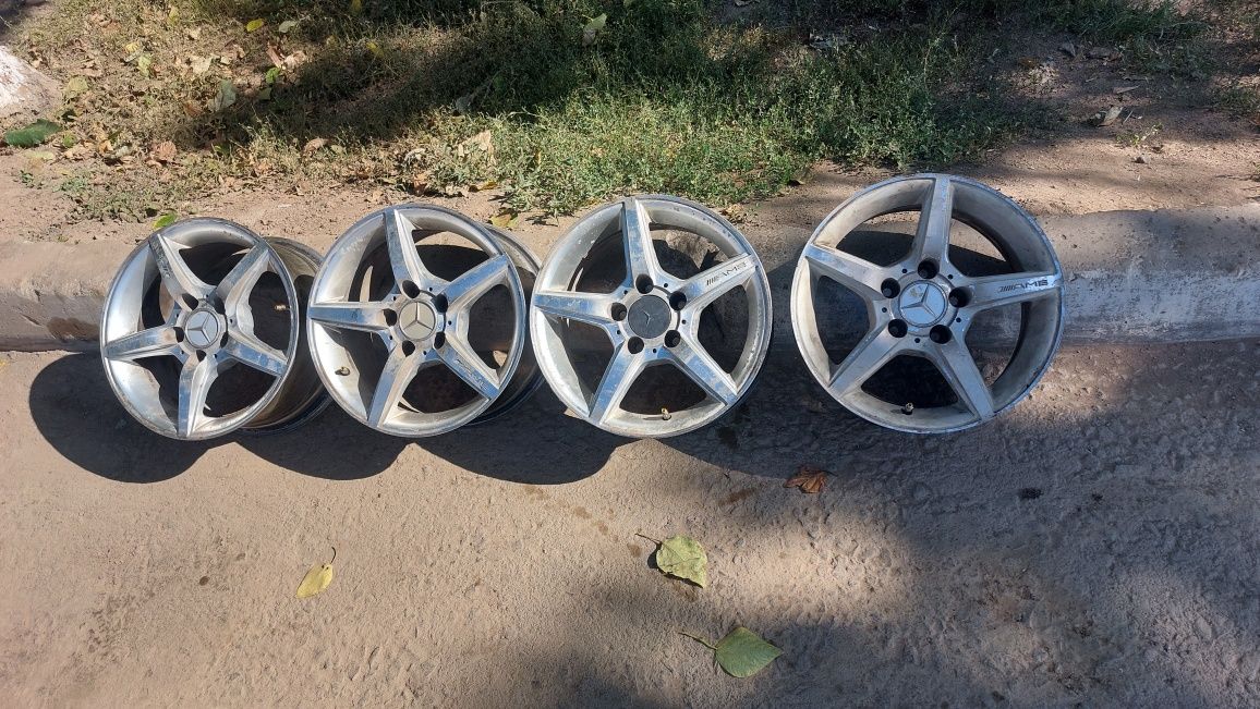 Продам диски мерседес R 15
