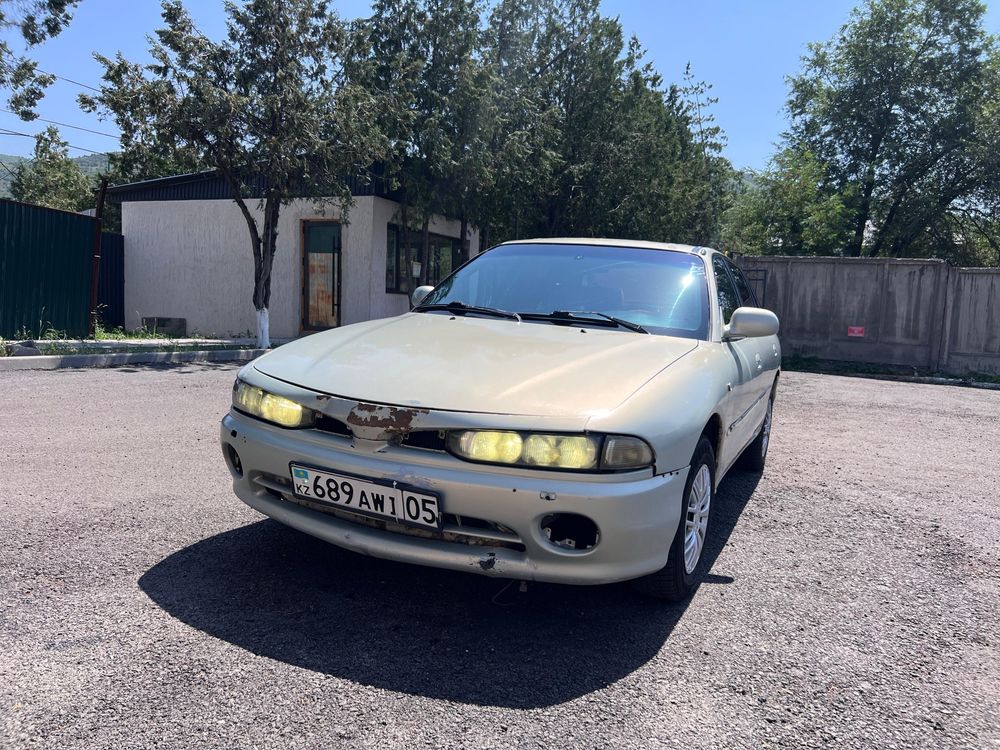 Mitsubishi Galant