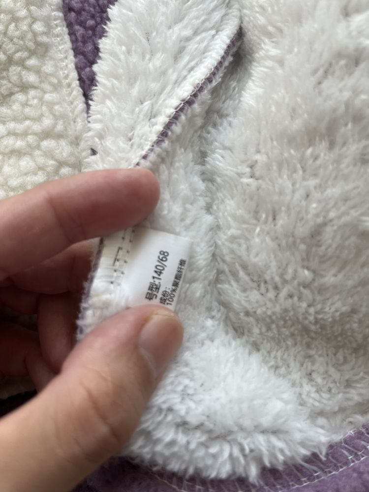 Продам детскую куртку тедди новая