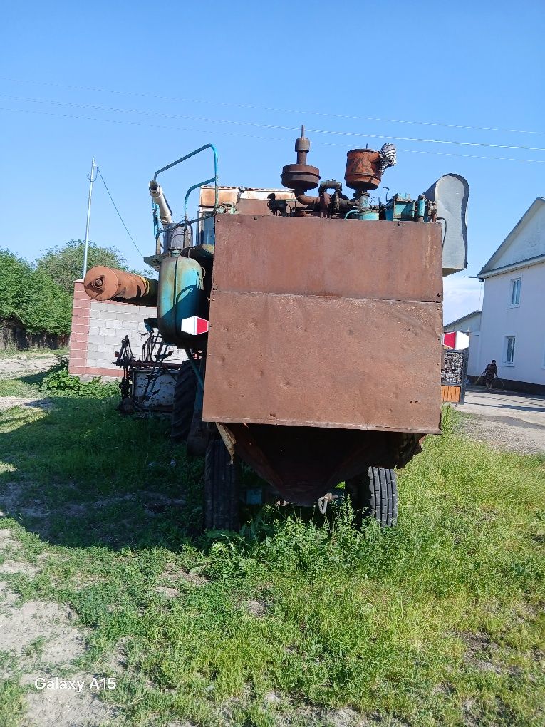 Комбайн Енисей 1200