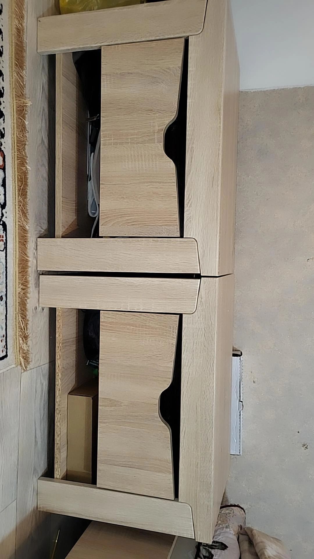 Продам спальныи грнитур