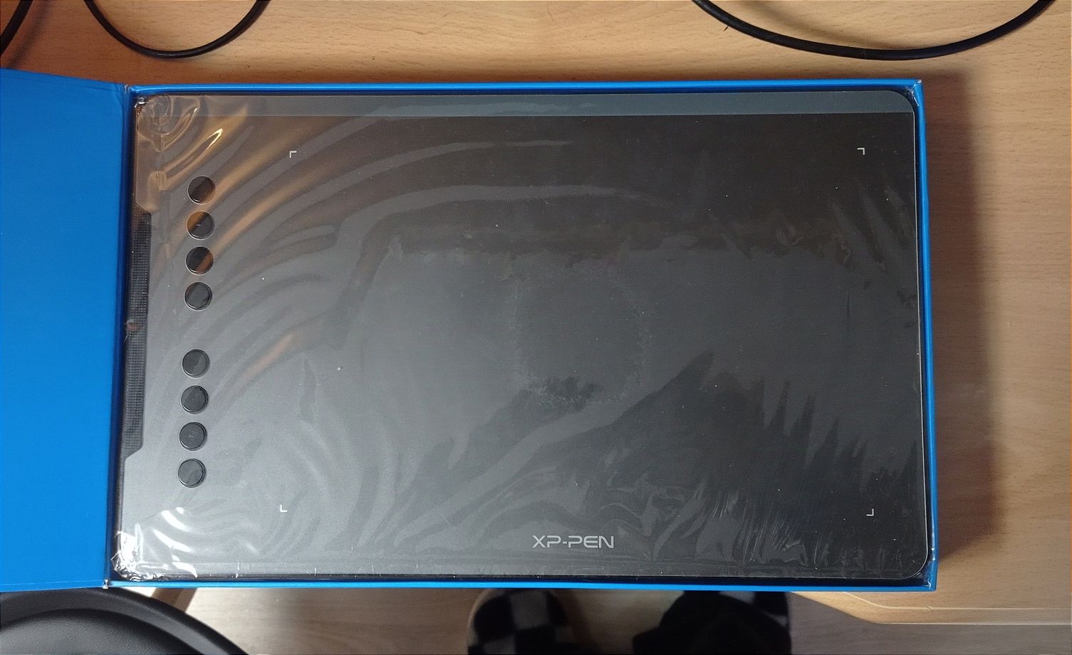 графический планшет XP PEN DECO 01 V.2 в полностью рабочем состоянии