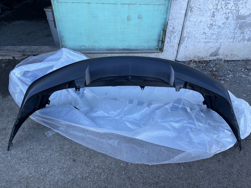 Передний бампер на Lexus Rx 300,330,350