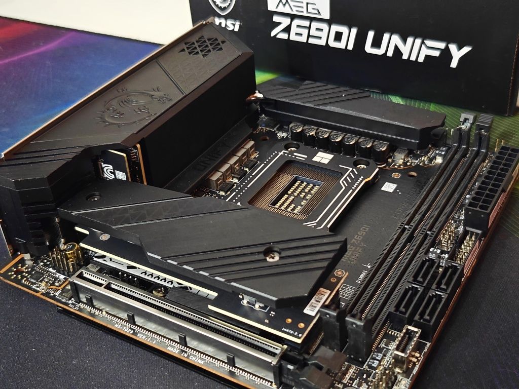 Материнская плата MSI MEG Z690I UNIFY НОВАЯ!
