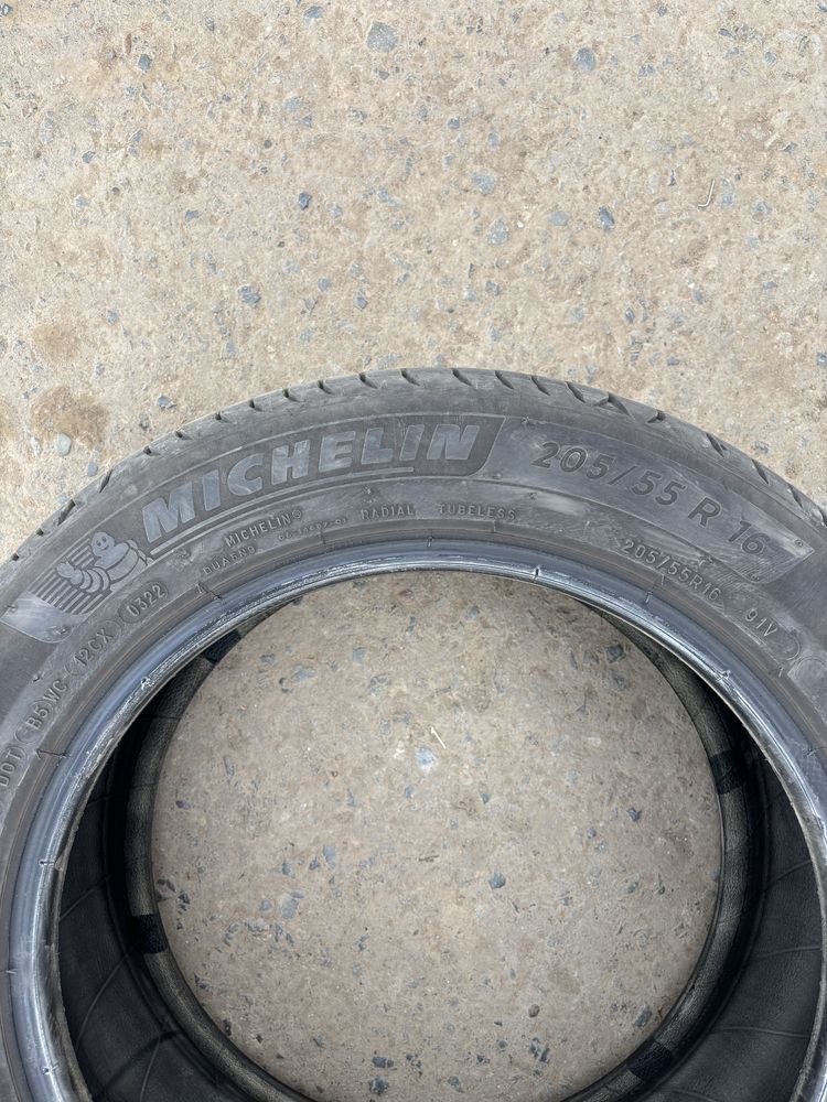 205/55 R16 продам БУ шины Мишлен