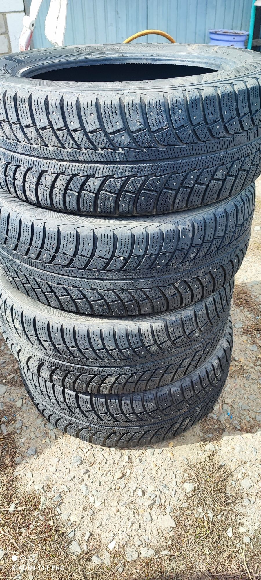 Продам резину matador 215/55/17