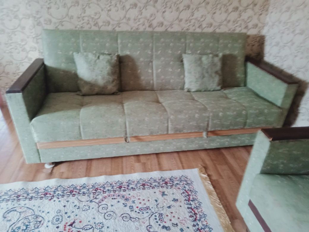 Диван книжный 2 кресла