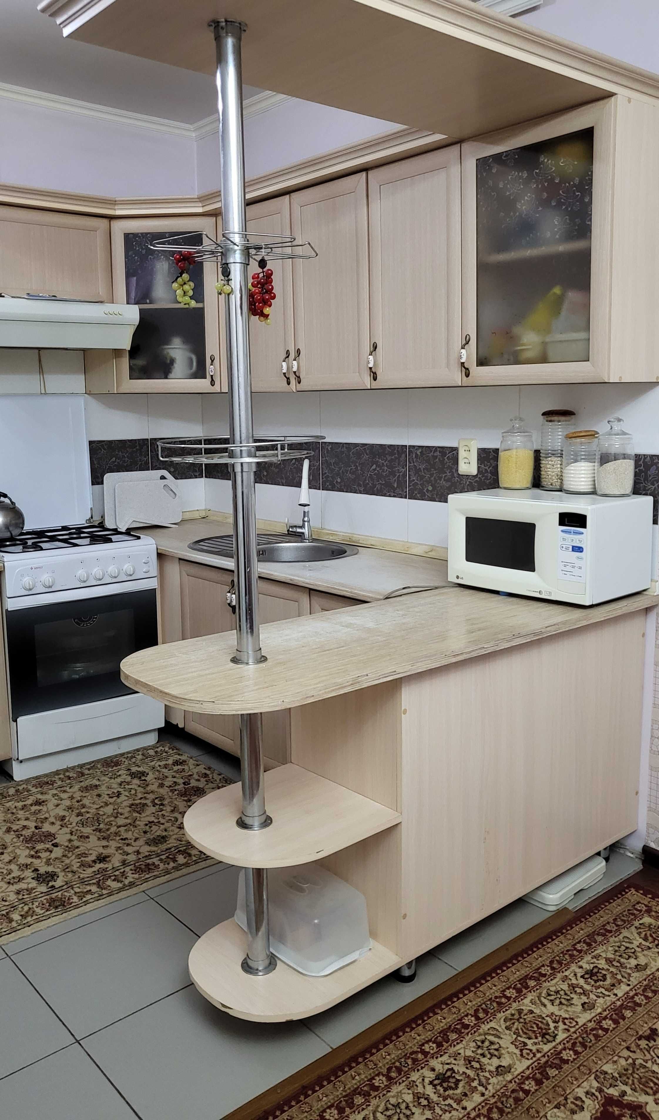 Продам кухонный гарнитур