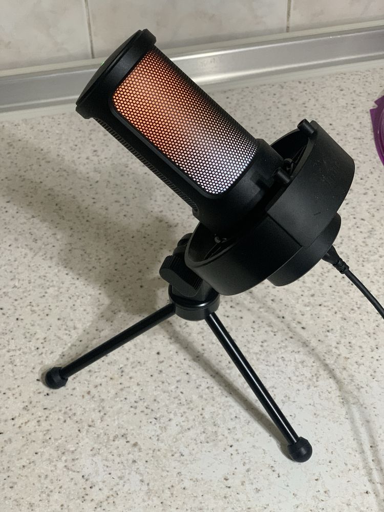 Микрофон Fifine AmpliGame A8V RGB