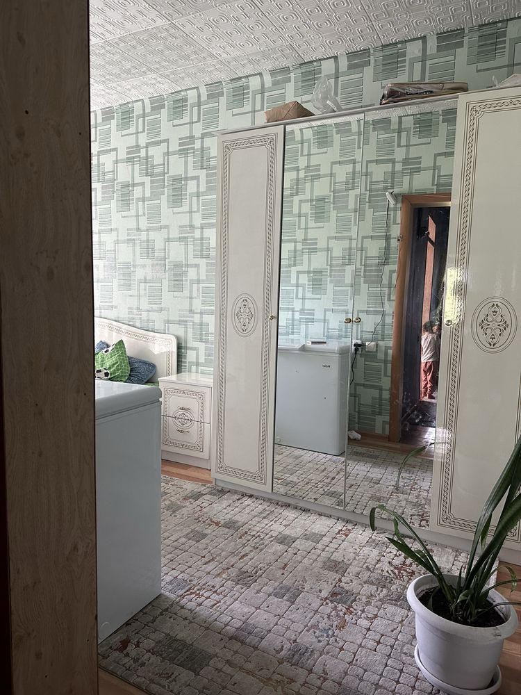 Продам трёх комнатную квартиру