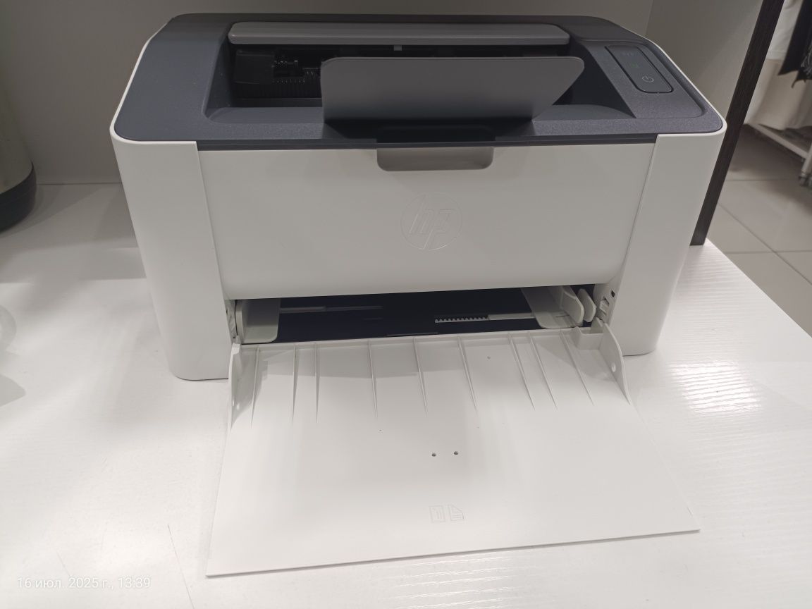 Продам принтер HP Laser 107w