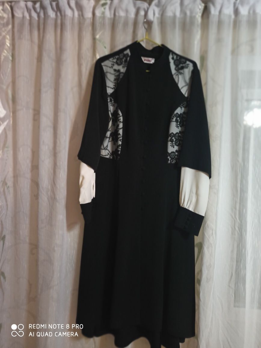 Продам платье.                48-50