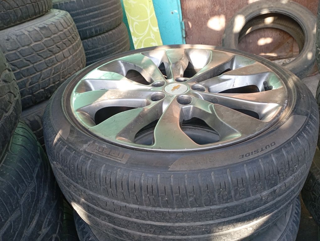Продам диски с резиной