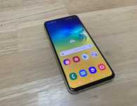 Samsung S10e   6/128GB  Обмен