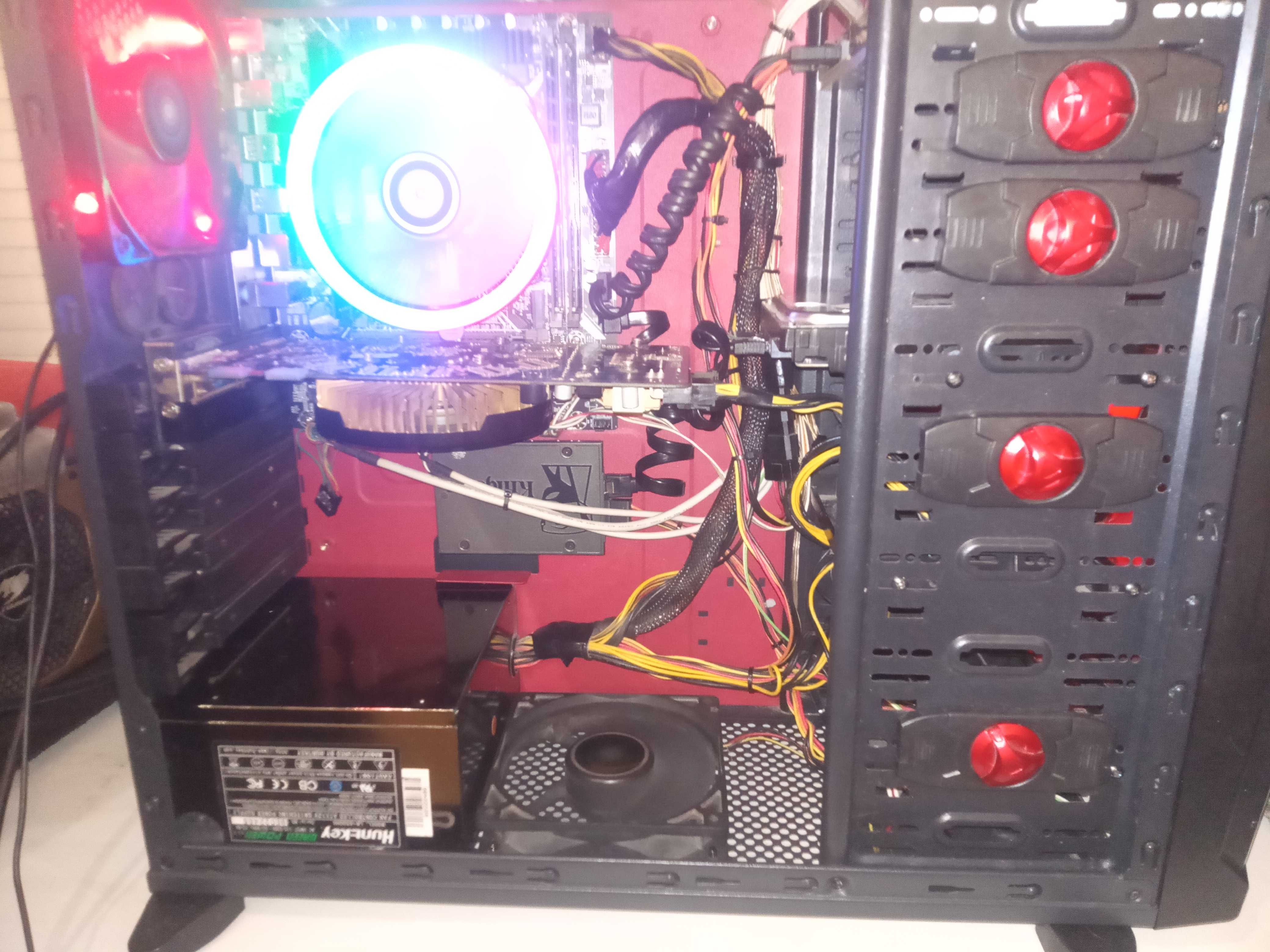 Системный блок/iCore7/DDR4 16Gb 2400GHz/SSD120,HHD500/GTS 250 1Gb/500W