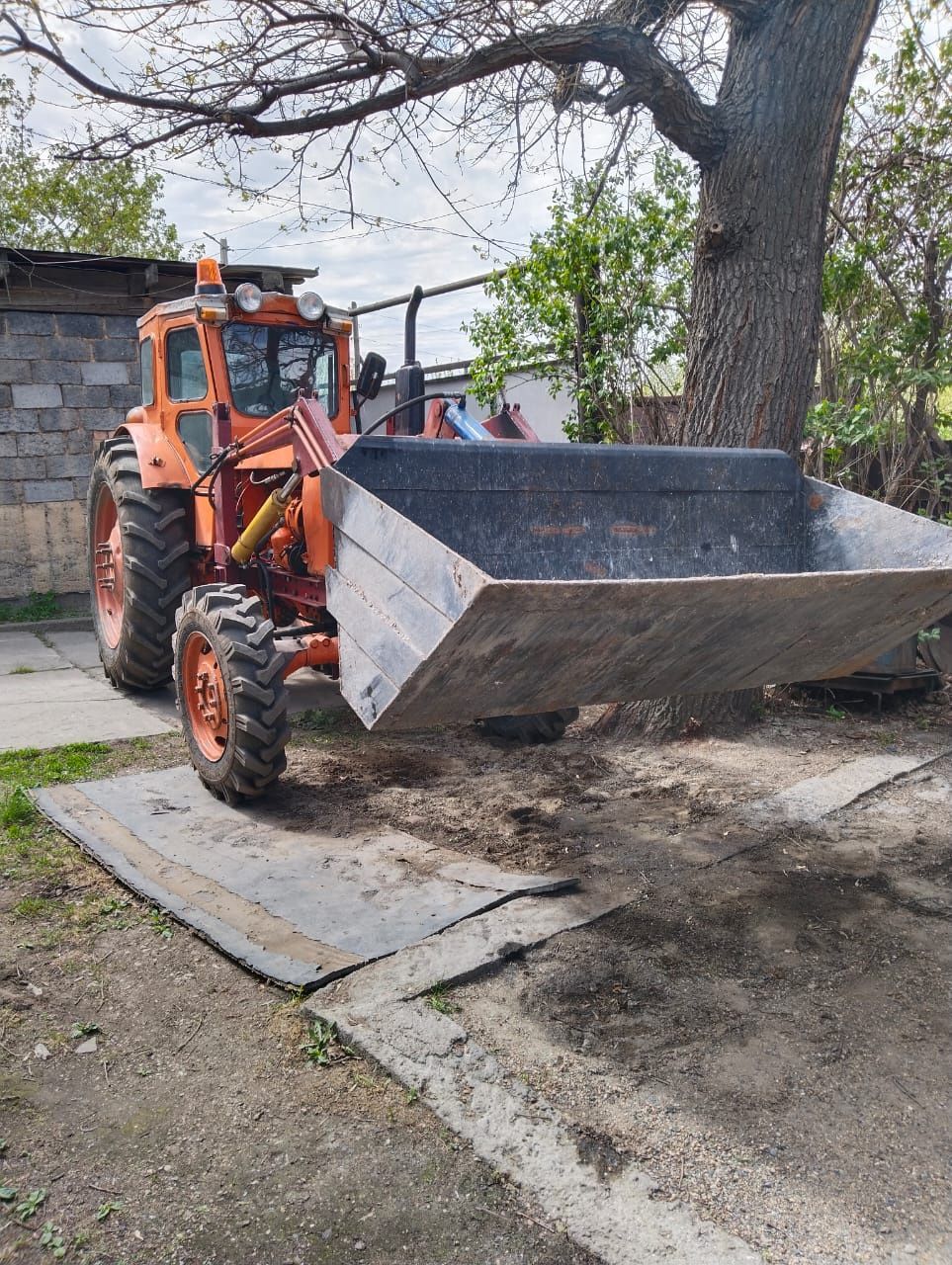 Продаю трактор Т-40