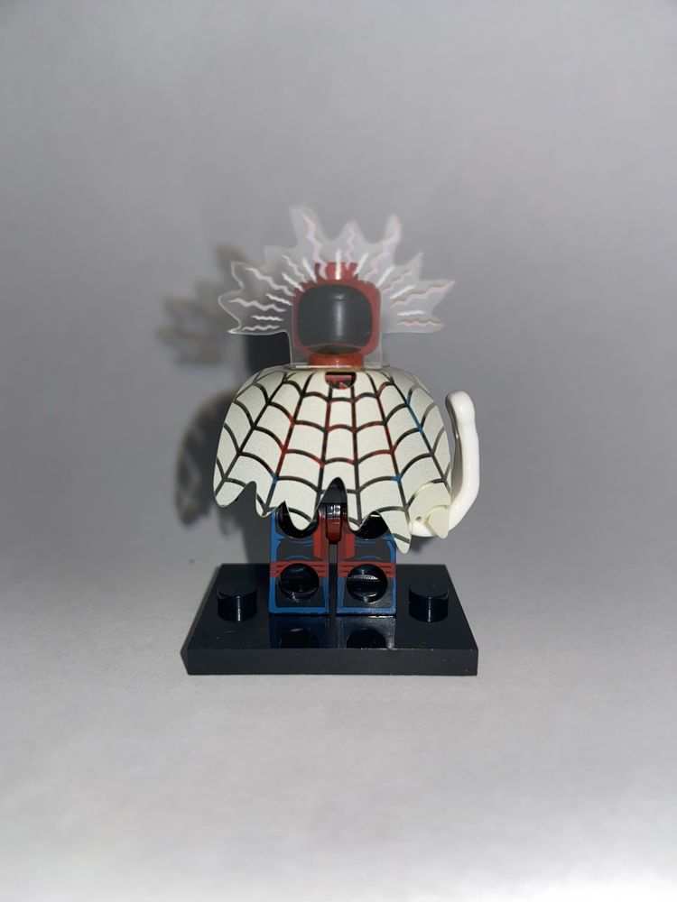 LEGO мини-фигурка «непобедимый человек-паук»