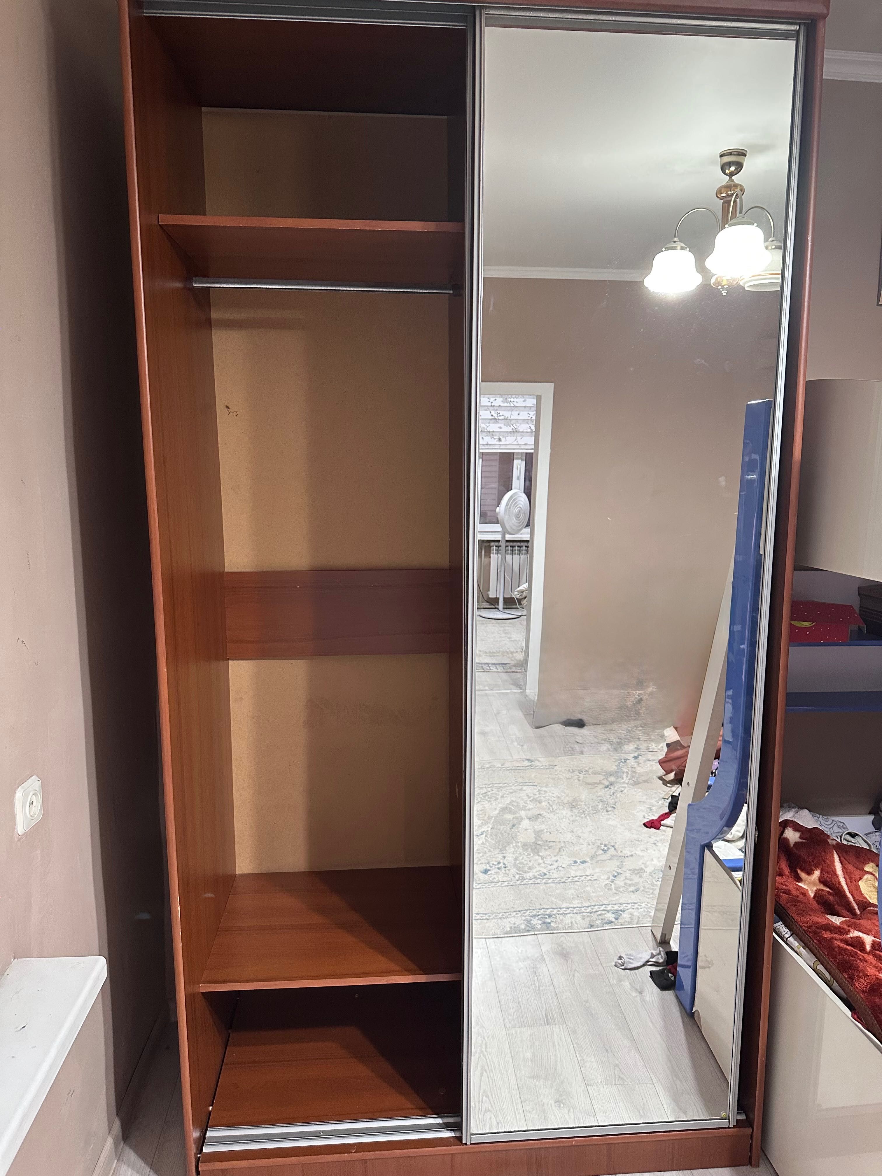 Срочно продам Шкаф Купе