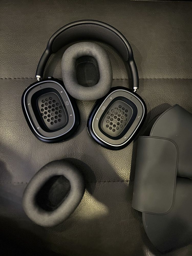 Airpods max 2 в хорошем состояние